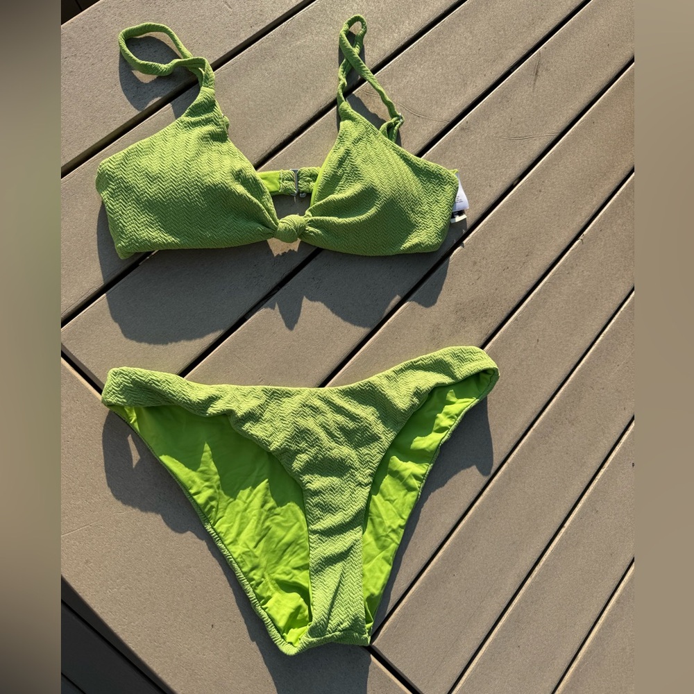 Dippin' Daisy's Green Bikini Set